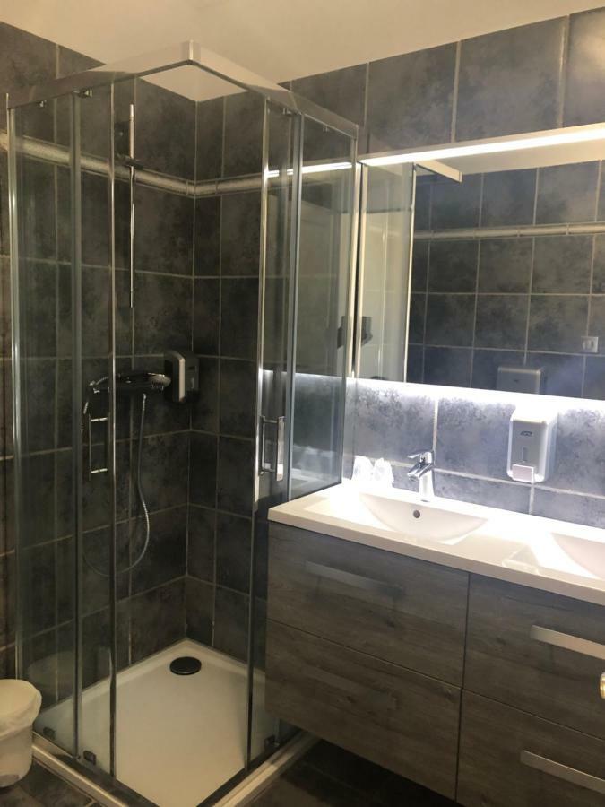 Hotel Le Lys D'Or Vauvert Dış mekan fotoğraf
