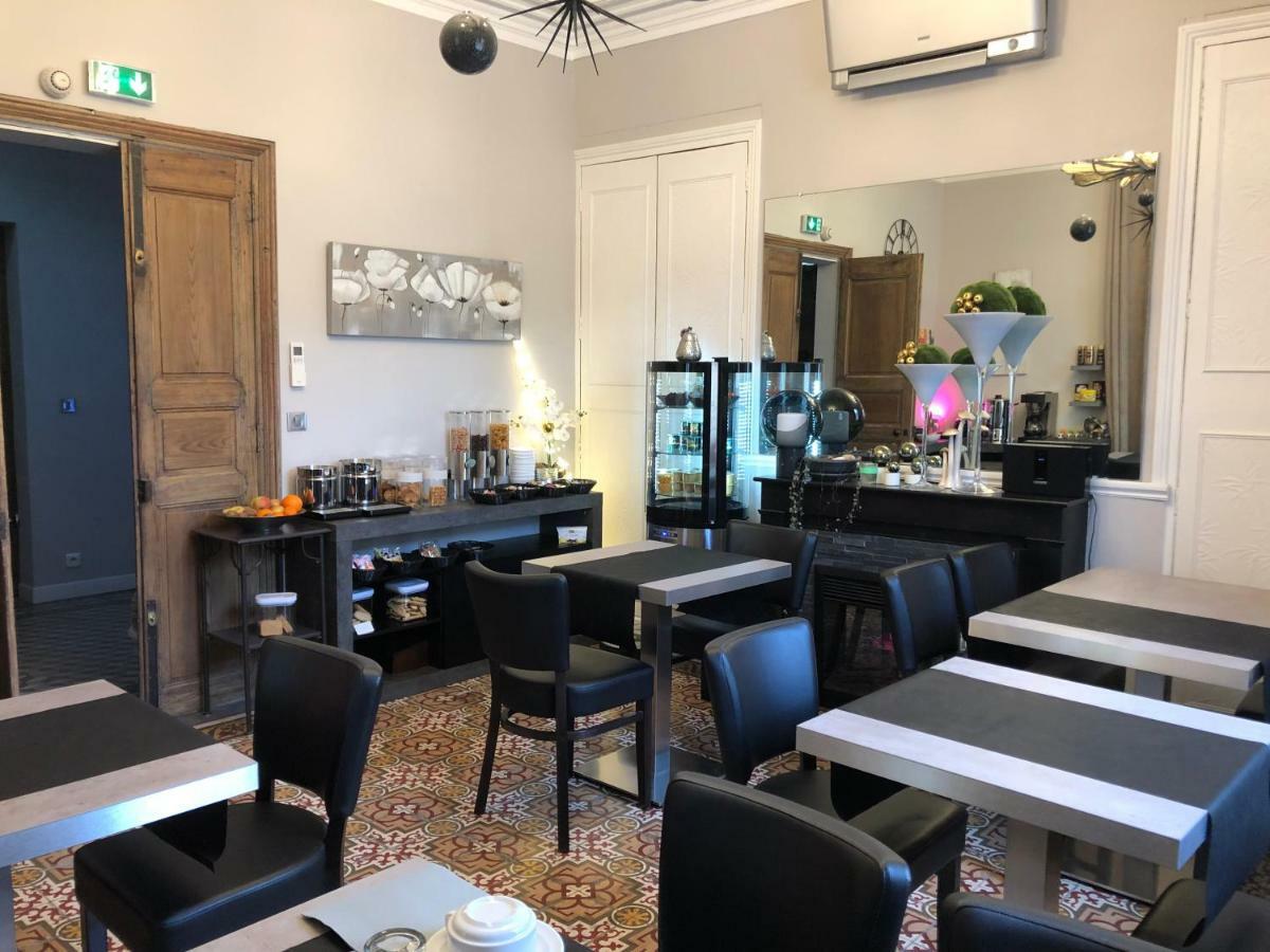 Hotel Le Lys D'Or Vauvert Dış mekan fotoğraf